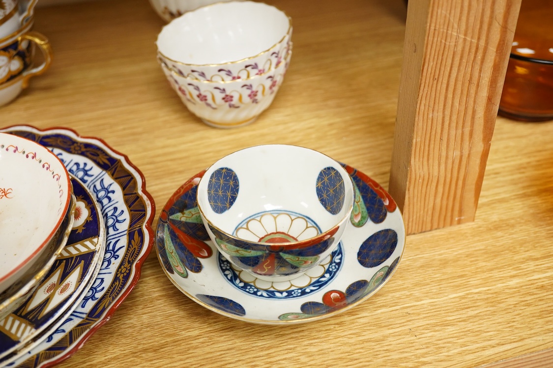 A group of 18th / early 19th century English porcelain tea wares, Worcester, Spode, etc